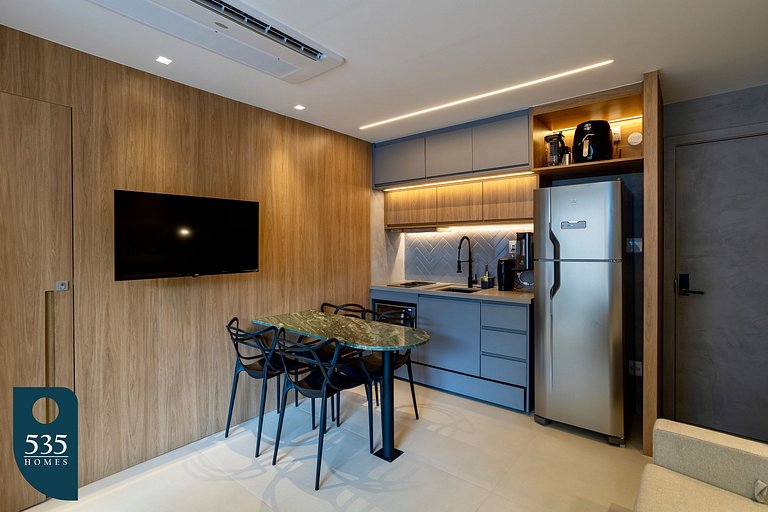 Charm of Barra in Condominium Steps from the Farol