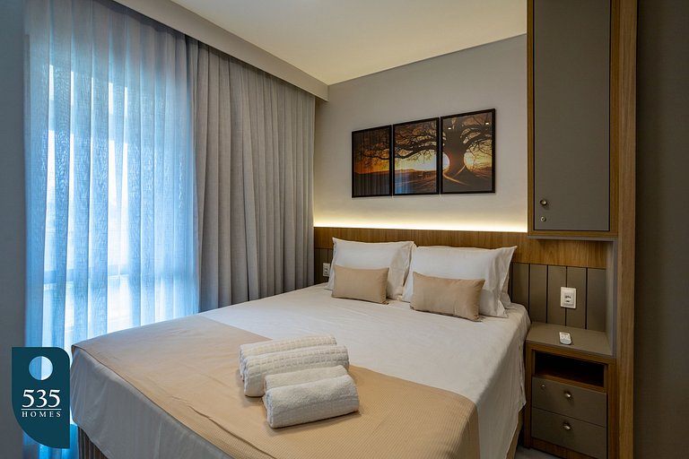 Quarto e sala moderno a 700m do Salvador Shopping