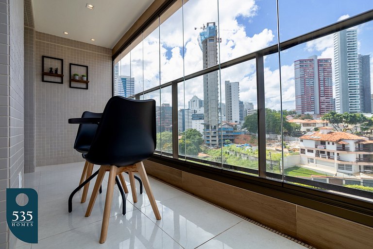 Quarto e sala moderno a 700m do Salvador Shopping