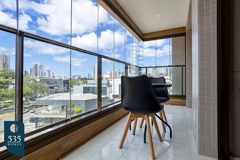 Quarto e sala moderno a 700m do Salvador Shopping
