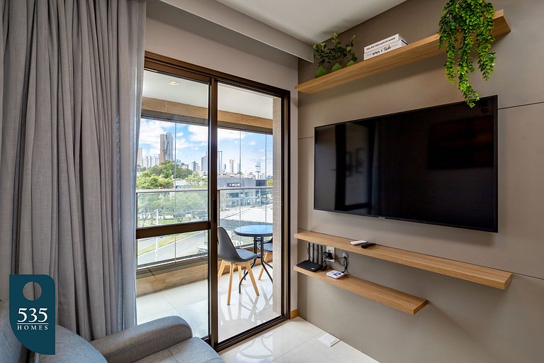 Quarto e sala moderno a 700m do Salvador Shopping