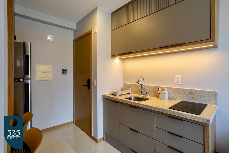 Quarto e sala moderno a 700m do Salvador Shopping