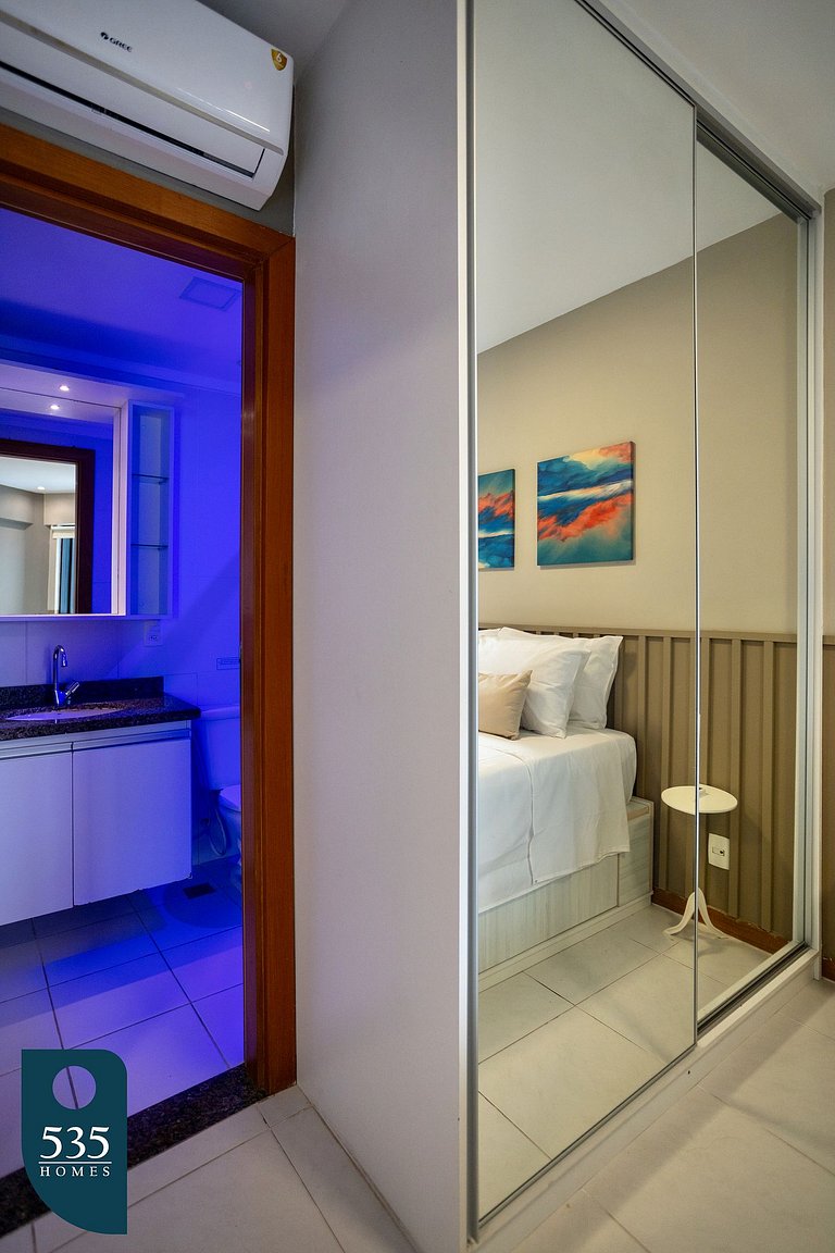 Stay comfortably next to Salvador Shopping