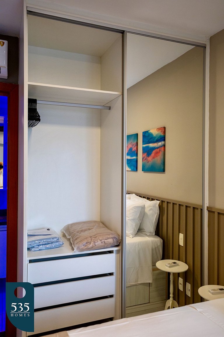 Stay comfortably next to Salvador Shopping