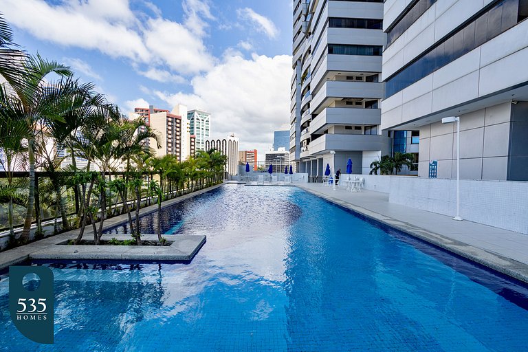 Stay comfortably next to Salvador Shopping