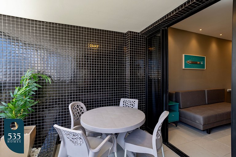 Stay comfortably next to Salvador Shopping
