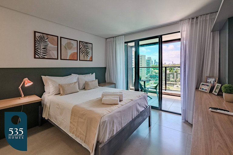 Live Salvador near beach and Centro de Convenções