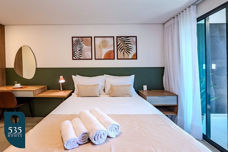 Live Salvador near beach and Centro de Convenções