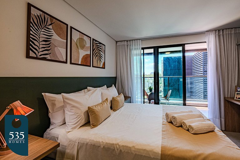 Live Salvador near beach and Centro de Convenções