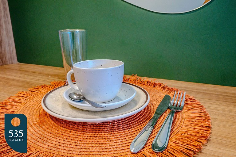 Live Salvador near beach and Centro de Convenções