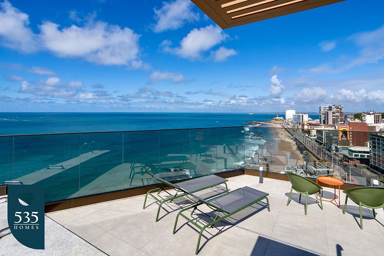 Relaxe com vista espetacular para o Farol da Barra