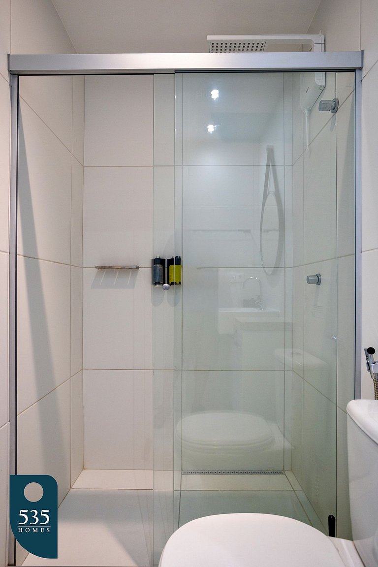 Aproveite sua estadia a passos do Farol da Barra