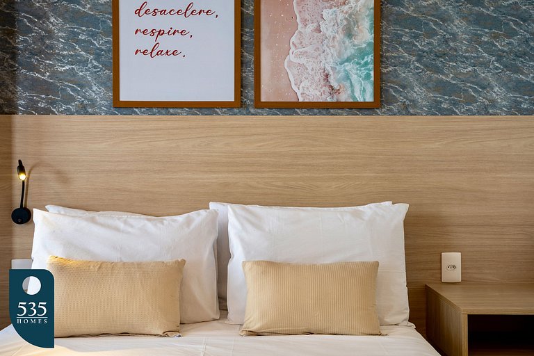 Enjoy Salvador between the sea and Shopping Barra