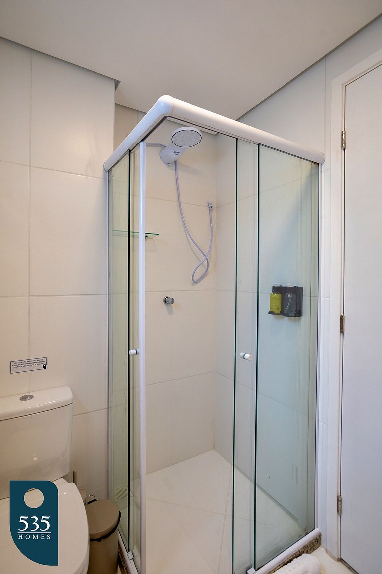 Enjoy Salvador between the sea and Shopping Barra