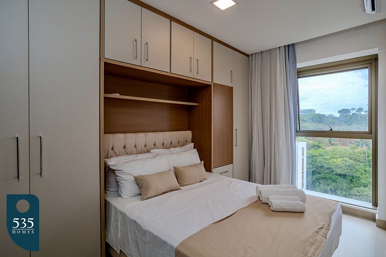 Discover the charm of Ondina in beachfront condo