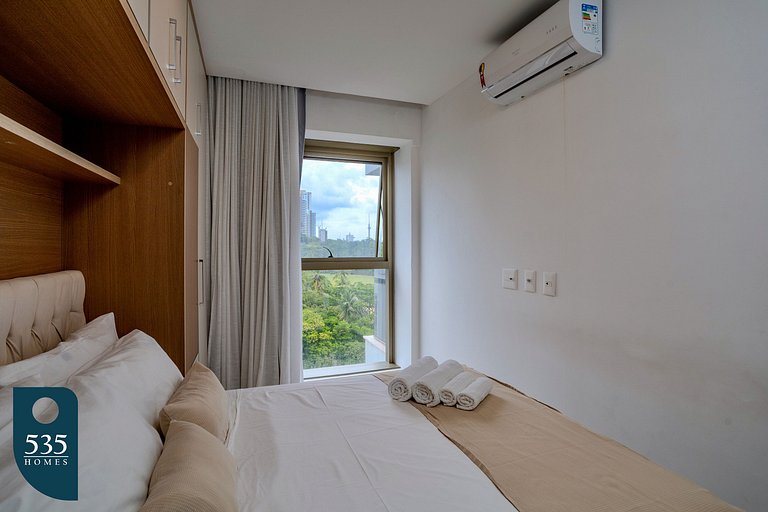 Discover the charm of Ondina in beachfront condo