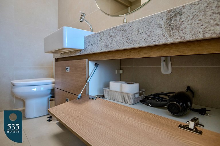 Discover the charm of Ondina in beachfront condo