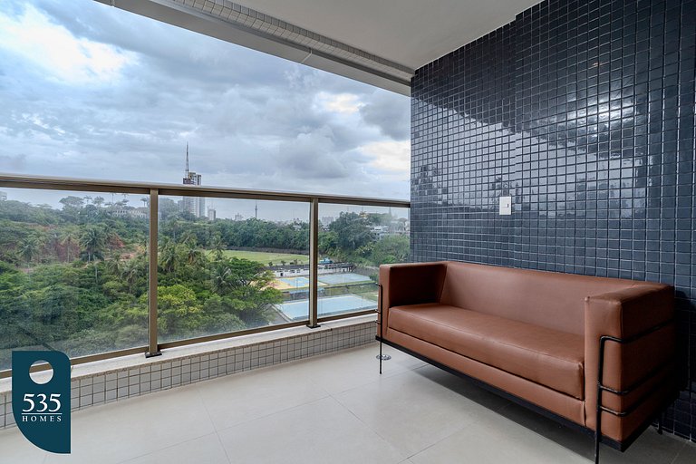 Discover the charm of Ondina in beachfront condo