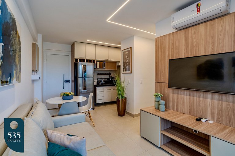 Discover the charm of Ondina in beachfront condo