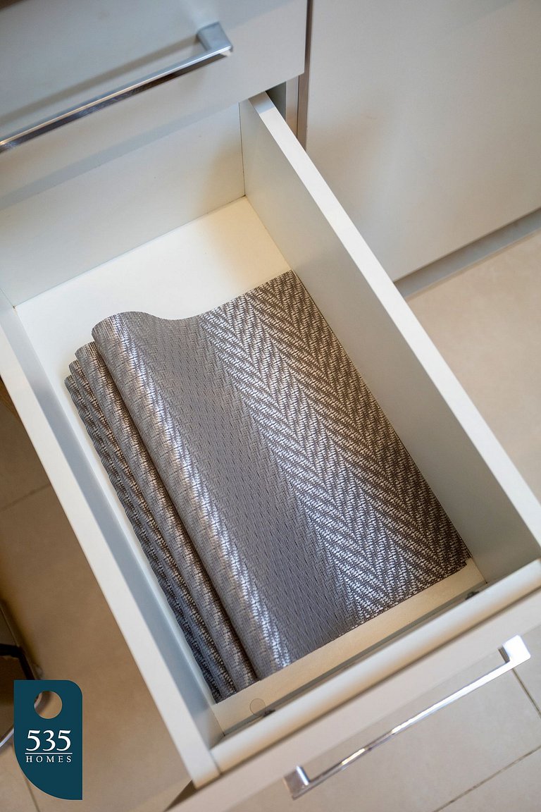 Conheça o charme de Ondina em condomínio beira mar