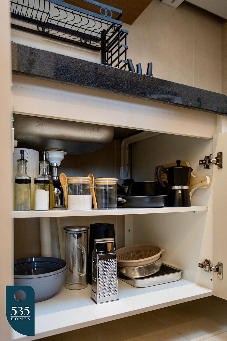 Conheça o charme de Ondina em condomínio beira mar