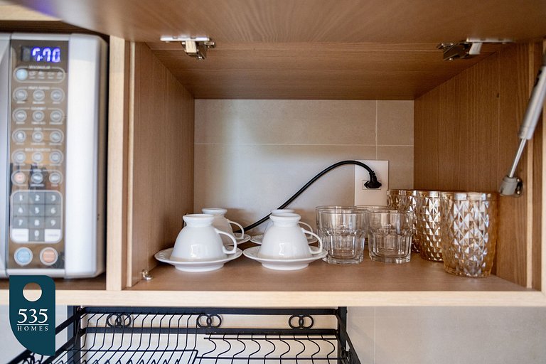 Discover the charm of Ondina in beachfront condo