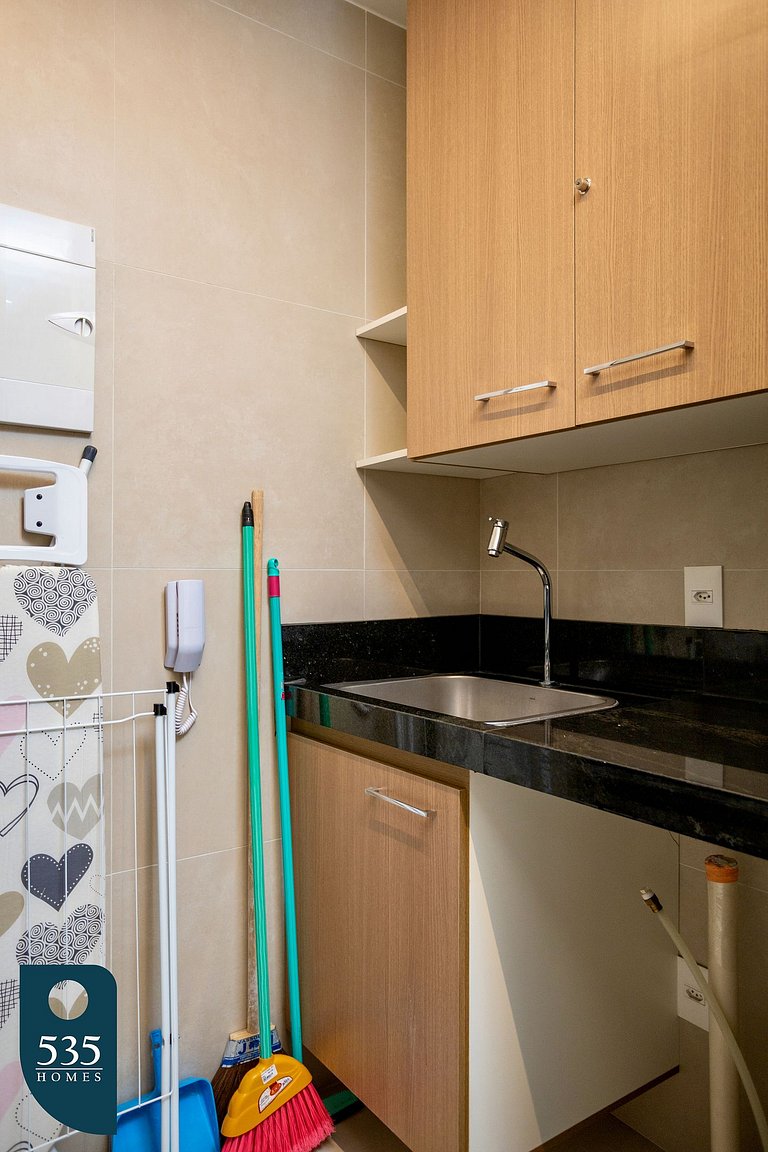 Discover the charm of Ondina in beachfront condo