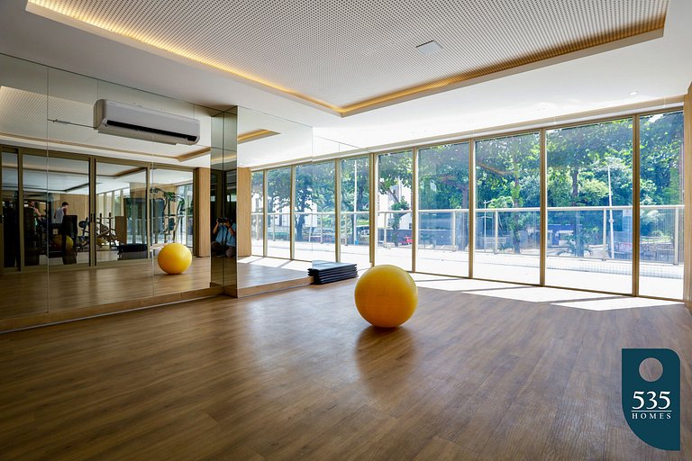 Discover the charm of Ondina in beachfront condo