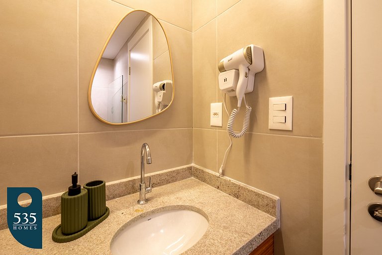 Curta Salvador da praia ao Centro de Convenções