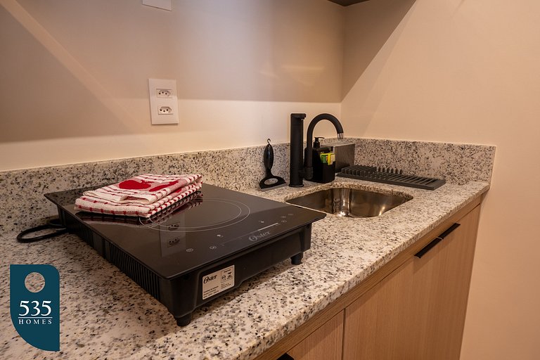 Studio localizado dentro da praia da Barra