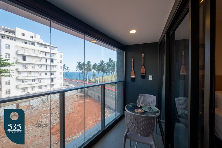 Studio localizado dentro do circuito do carnaval