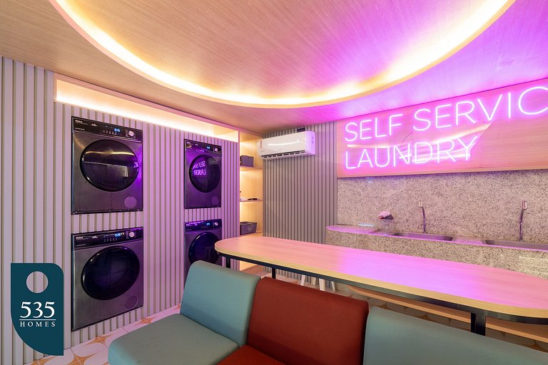 Studio localizado dentro do circuito do carnaval