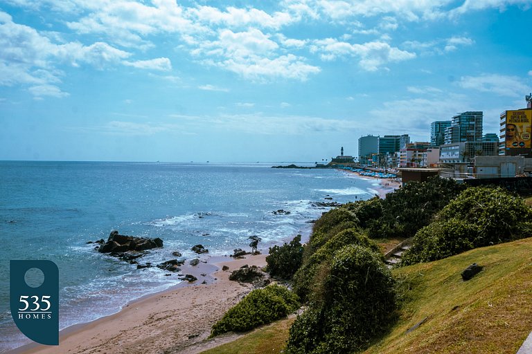 Studio localizado dentro da praia da Barra