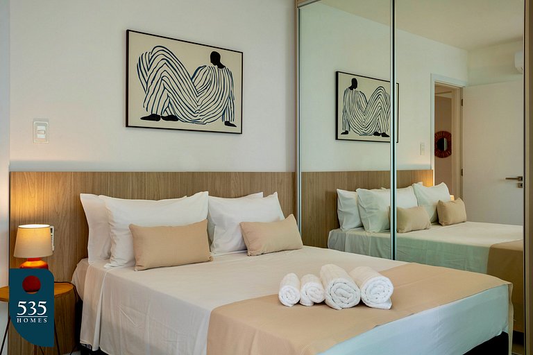 Stay Steps from the Barra Lighthouse