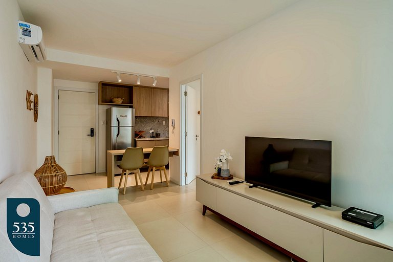 Stay Steps from the Barra Lighthouse