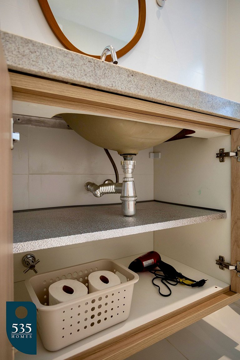 Stay Steps from the Barra Lighthouse