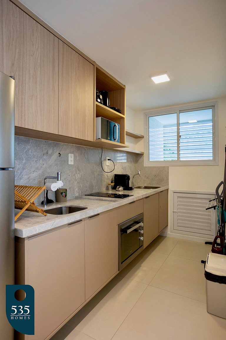 Stay Steps from the Barra Lighthouse