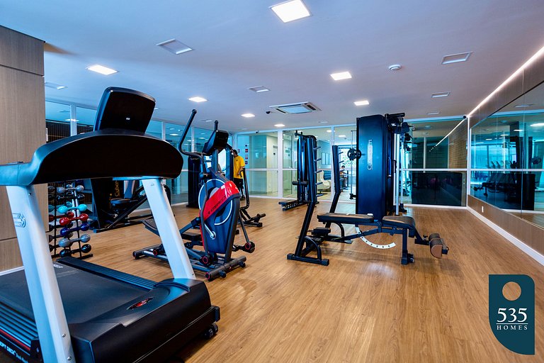 Temporada com o Farol da Barra ao alcance