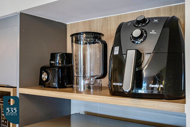 Seaview bedsitter in Stella Maris 400m from sea