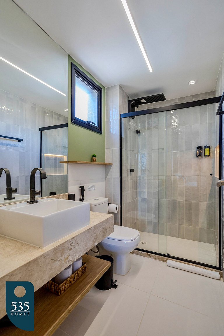 Seaview bedsitter in Stella Maris 400m from sea