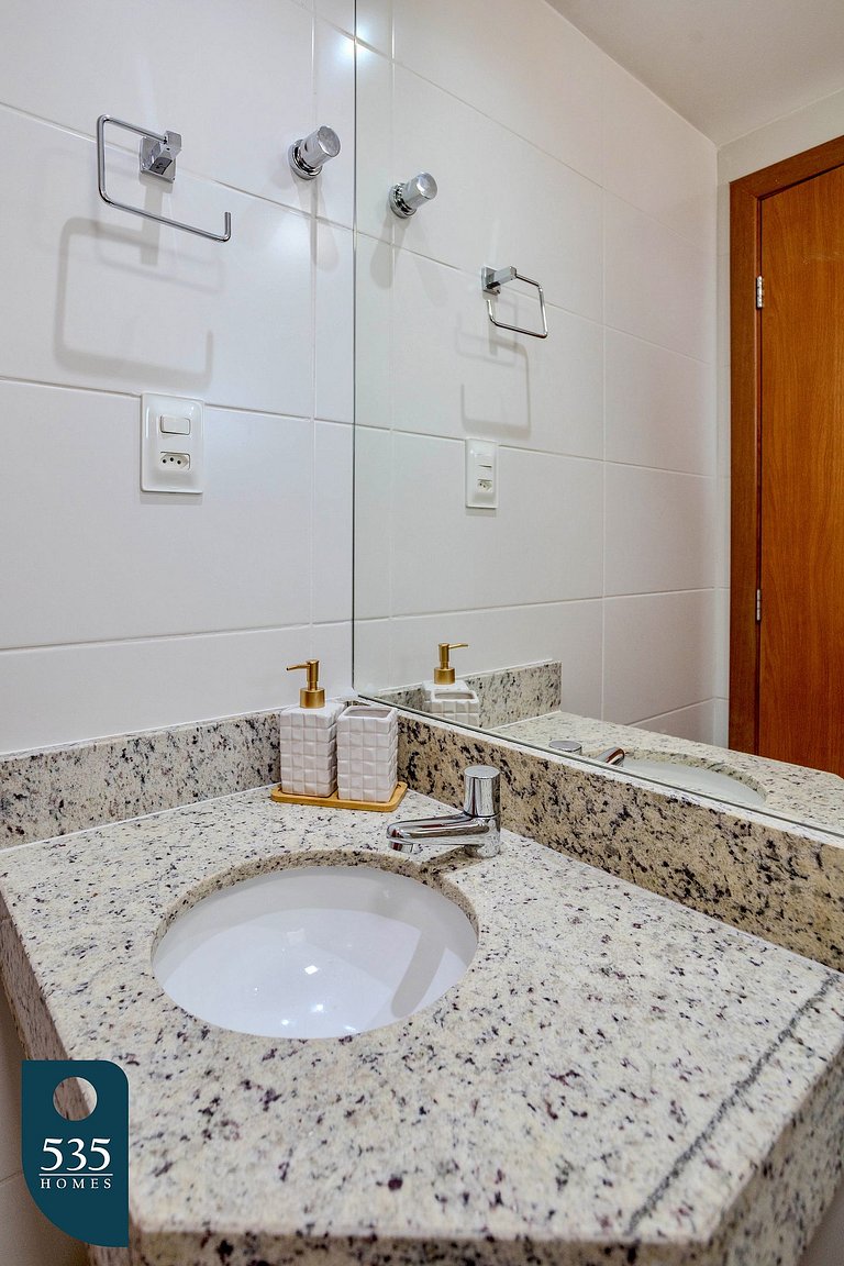 Studio in Caminho das Árvores with elevated view