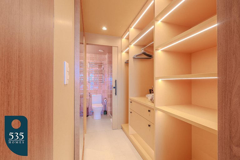 Apartamento na Armação com Vista para o Mar