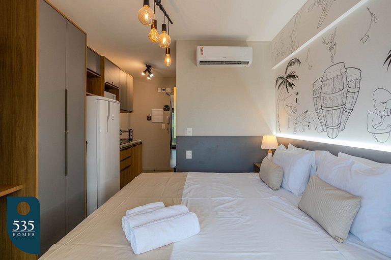 Experience the city of Salvador steps by the beach