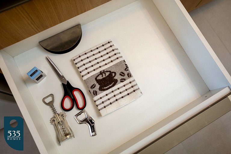 Viva a cidade de Salvador a passos da praia