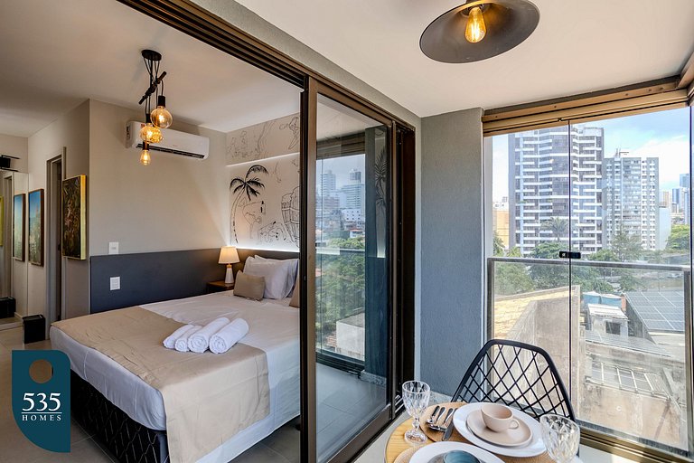 Experience the city of Salvador steps by the beach