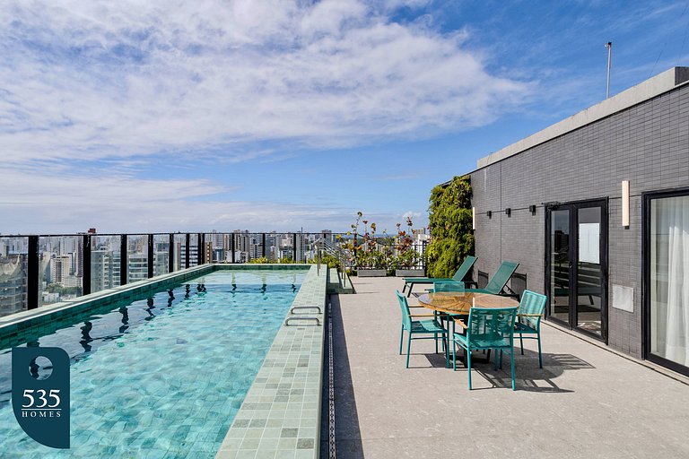 Live Caminho das Árvores Near the Mall