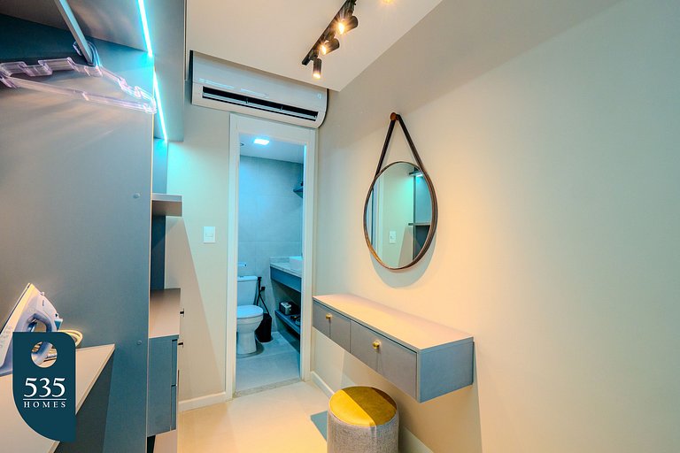 Apartment in Armação steps from the Sea