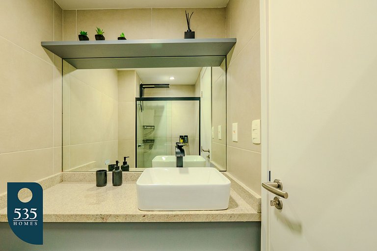 Apartment in Armação steps from the Sea