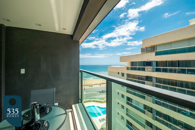 Apartment in Armação steps from the Sea