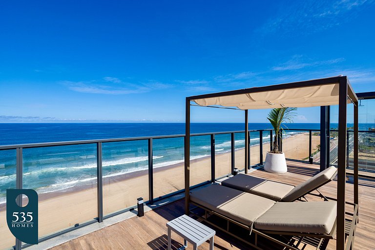 Apartment in Armação steps from the Sea